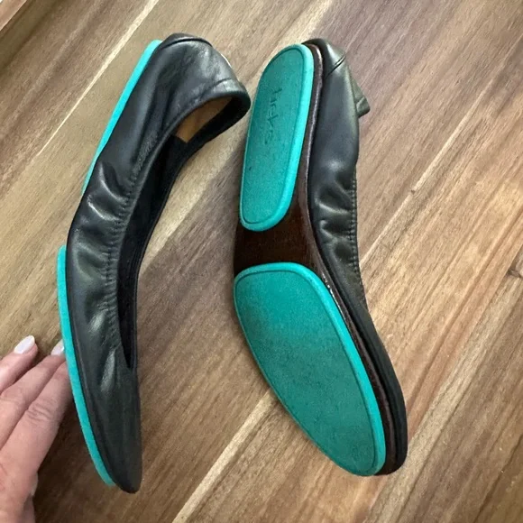 Tieks black flats - Picture 3 of 9